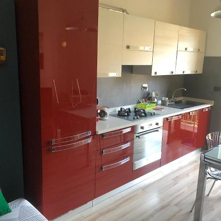 Casa Toret: Bilocale Luminoso E Moderno, Ben Attrezzata トリノ エクステリア 写真