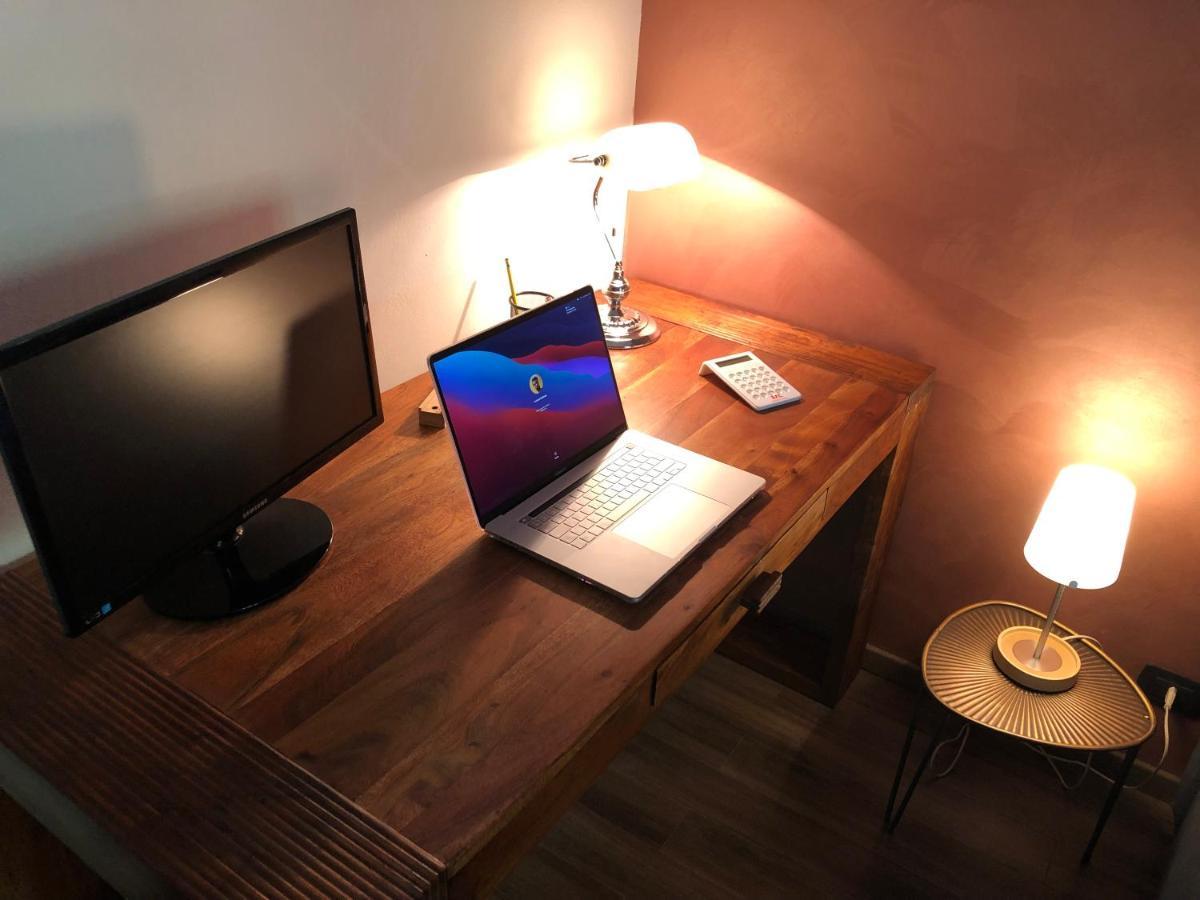 Casa Toret: Bilocale Luminoso E Moderno, Ben Attrezzata トリノ エクステリア 写真