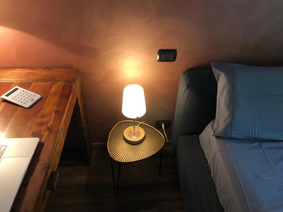 Casa Toret: Bilocale Luminoso E Moderno, Ben Attrezzata トリノ エクステリア 写真